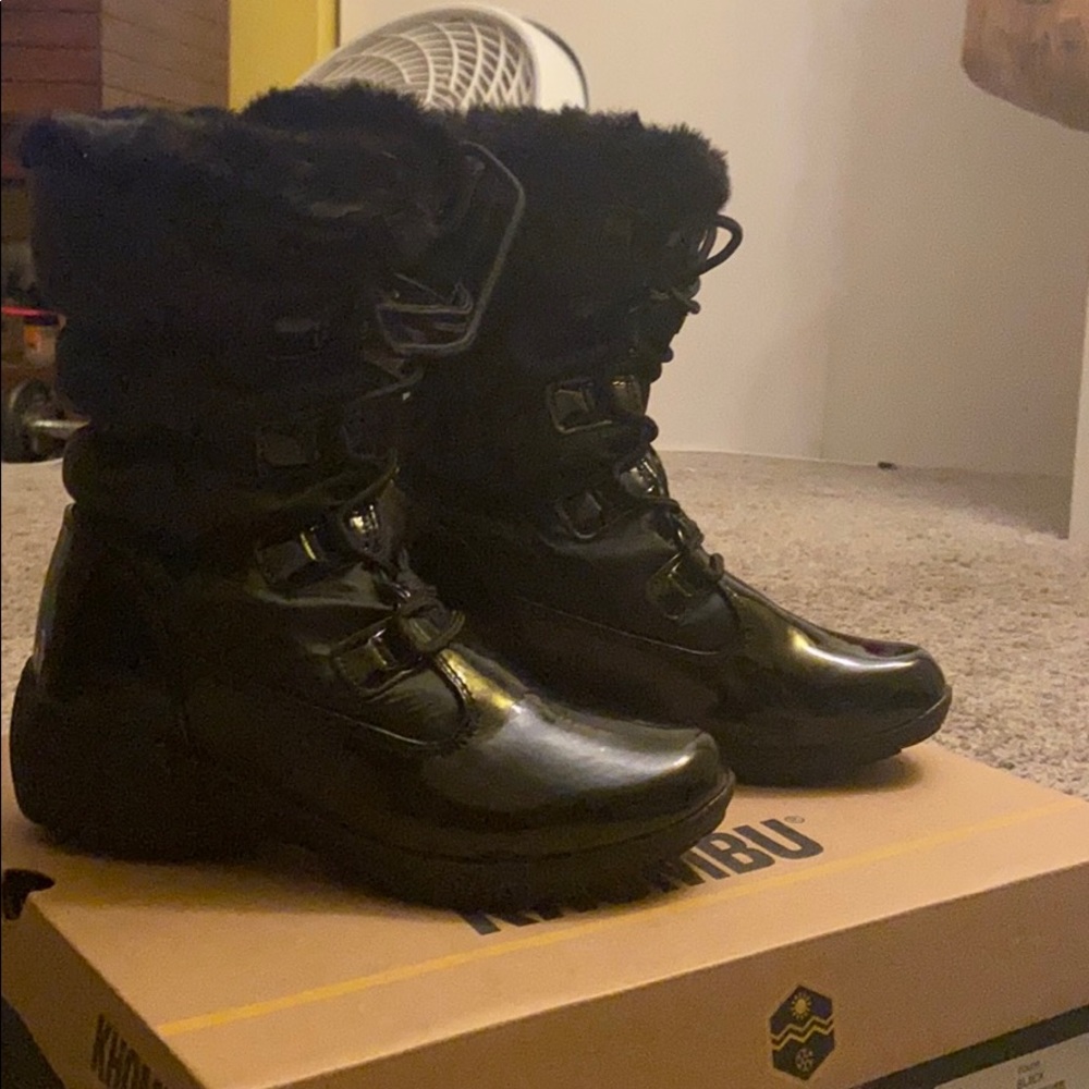Snow Boots